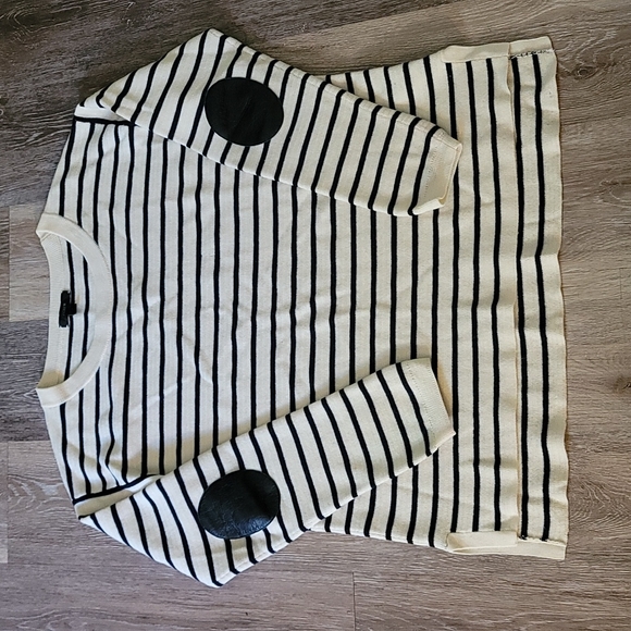 J. Crew Sweaters - J crew merino wool  sweater size L